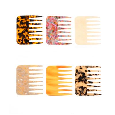 China Large Size Portable Home Leopard Printing Wide Comb Acetic Acid Tooth Comb Arc Tortoiseshell Acetate Hair Combs For Women for sale