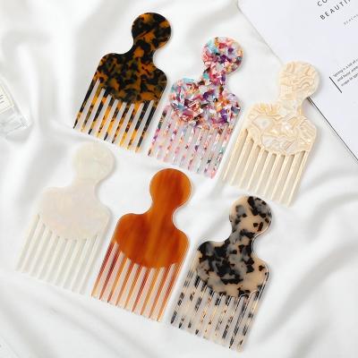 China Large Size Home Leopard Acrylic Print Portable Hair Comb For Girls Curl Tortoiseshell Acetate Hair Combs For Women for sale