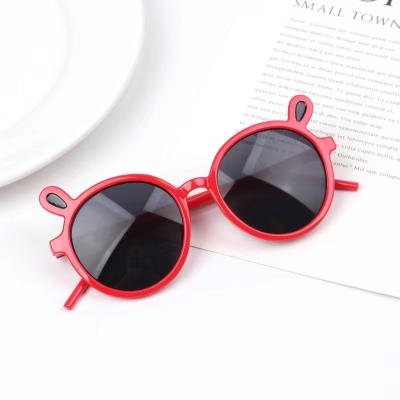 China Fashion Sunglasses New fashion trendy children's sunglasses cute transparent cartoon round frame personalized UV-proof small rabbit glasses for sale