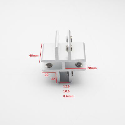 China 4-12mm Thickness One/Two/Three/Four Way Panel Hold No Drilling Clip Silver Aluminum Alloy Metal Bracket 4mm To 12mm Thickness Panel Support Clamp for sale