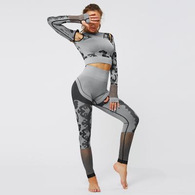 China High Waisted Yoga Set 2 Piece Yoga Set Crop Top Camouflage Gaiters Gym Wear Breathable Top Seamless Elastic Activewear for sale