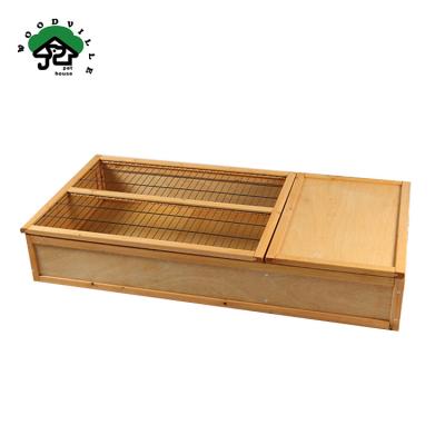 China Hot Selling Fir Chinese Design Breathable Small Turtle Stable Wooden Turtle Cage Customized for sale