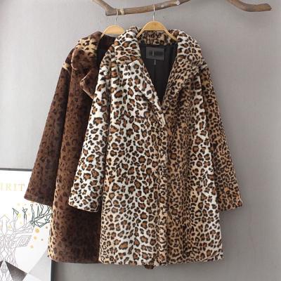 China OEM Casual Raincoat Shell Customized Women Winter Leopard Fur Coat Plus Size Women's Coats Faux Fur Coat for sale