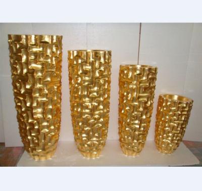 China New Beautiful Modern Wholesale Gold Glass Vase Flower Vase For Home Decoration And Wedding for sale