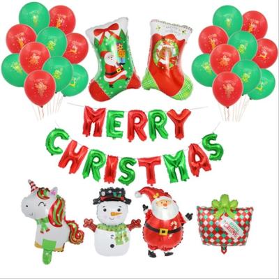 China Red and green color Merry Christmas foil balloon banner decoration set for mall hotel Christmas party foil latex balloon decoration items for sale