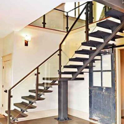 China Modern American Apartment Staircase Design Solid Wood Mono Step Staircase With Glass Baluster Handrail for sale