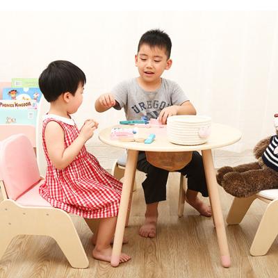 China Modern children's round table and chair wooden play and writing table for sale