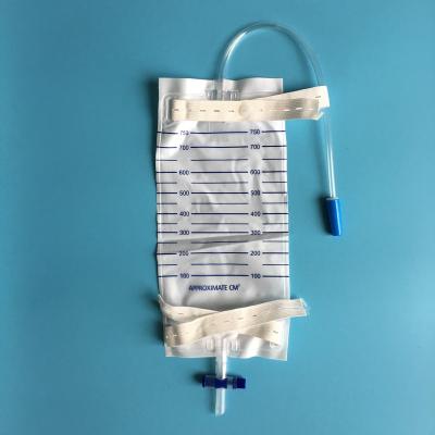 China Disposable PVC Urinary Incontinence Urology Surgical Instruments Equipment Urine Leg Bag 750ML for sale