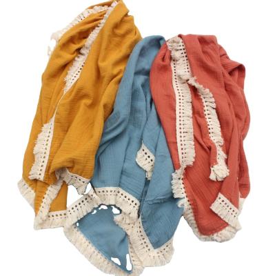 China 80x65cm Anti-bacteria 100% Recycled Muslin Wrap Organic Picnic Newborn Baby Knitted Cotton Throw Woven Bed Blanket Tassel Blanket for sale