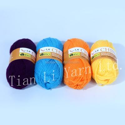 China Anti-pilling Yarn 100 Soft Acrylic Thread Hand Knitting Yarn Spinnings for sale