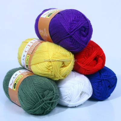 China Anti-pilling 100 Polyester Chunky Yarn For Hand Knitting Textile Yarn for sale