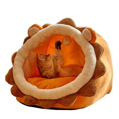 China Soft Washable Cushion Lion Shape Design Pet Luxury Travel Dog Beds and Accessories for Pets for sale