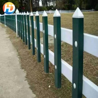 China Easily Assembled Decorative PVC Plastic Portable Privacy Panels Vinyl Privacy Fence Outdoor Garden Border Barrier for sale