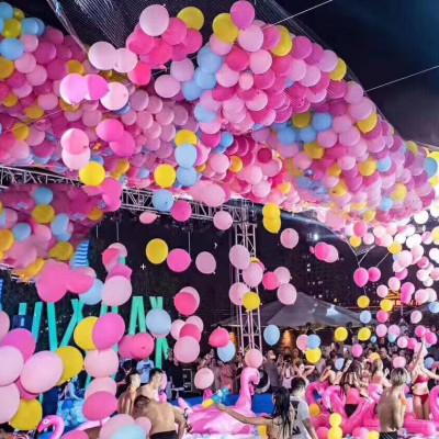 China Custom Wedding Party Decoration Drop Nets Plastic Balloon Holder Balloon Net Te koop