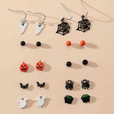 China FASHIONABLE Halloween Style Theme Dress Up Alloy Enamel Stud Circle Pumpkin Ghost Earring Set for sale