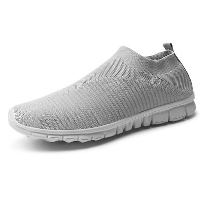 China Simple fashion breathable plus size sports shoes men and women breathable flying knitted sock casual shoes for sale