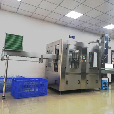 China Food Medium Capacity 6000Bph 500Ml Liquid Filling Machines Equipment 3 In 1 Water Washing Capping Filling Machine for sale