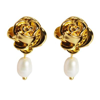 China FASHIONABLE Sample YUjin 2022 Fashion Jewelry Vintage Gold Flower Pearl Stud Earrings 18k Gold Plated For Women for sale