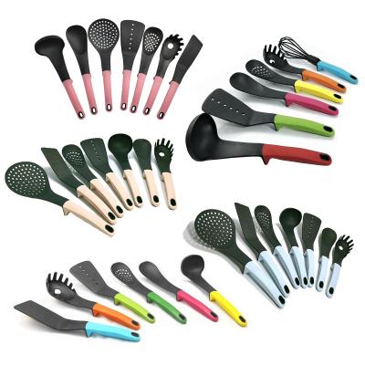 China 2022 Kitchen Gadgets Camp Kitchen Cooking Utensil Set ISO9001 Certified Kitchen Tools for sale