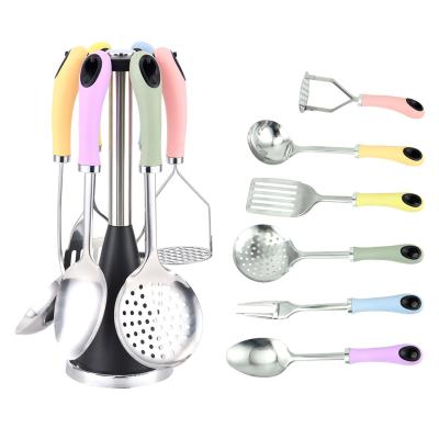 Chine Ensemble d'outils de cuisine nordiques à la maison avec couleur macaron et accessoires de cuisine en TPR à vendre