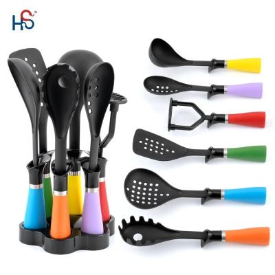 China Herramientas de cocina no adhesivas Set de utensilios de nylon de 7 piezas para una experiencia de cocina sin esfuerzo en venta