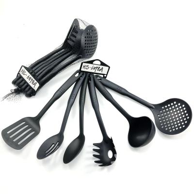 China 6pcs Nylon Kitchen Tools Set for Salad Spoon Production and Green Kitchen Table Tools for sale