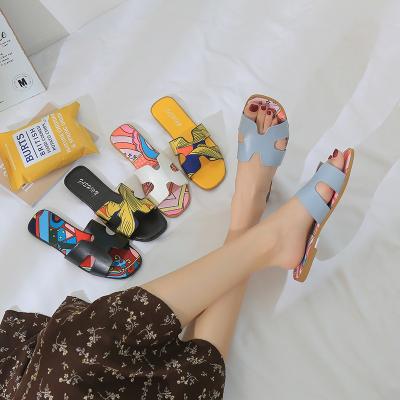 China Fashion Trend Summer Fashion H Shape Colorful Pattern Slippers Leather Sandals For Women And Ladies for sale