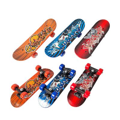 China Hot Selling 17 Inch PP Plastic Kid Deck Skateboard For Kids for sale