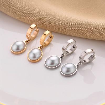 China FASHIONABLE Hot Selling Titanium Steel Water Drop Pearl Earrings Shape Simple Stainless Steel Pearl Earrings Women Girls for sale