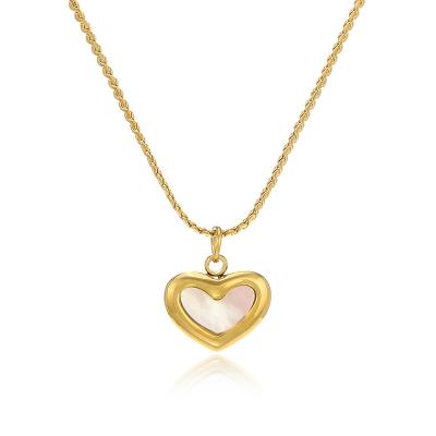 China FASHIONABLE Minimalist Gold Plated Peach Heart Pendant Necklace Fashion Simple Girls Stainless Steel Shell Heart Necklace For Women for sale