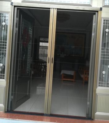 China Modern Insect Fold Fly Accordion Horizontal Opening Retractable Screen Door for sale