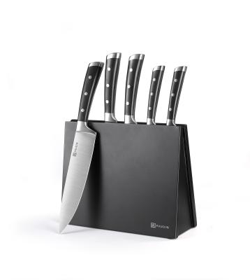 China Low MOQ 5pcs Sustainable Kitchen Knife Set With Magnetic Holder Professional Stainless Steel Cutlery Set for sale