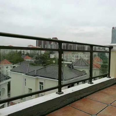 China Modern safety tempered laminated glass railing easy install flooring baclony glass deck railing for sale