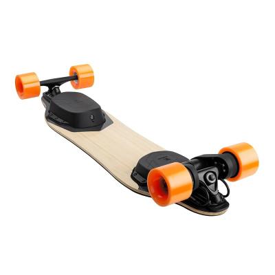 China Bamboo and fiberglass deck belt motor electric longboards electric skateboards 2019 new for sale