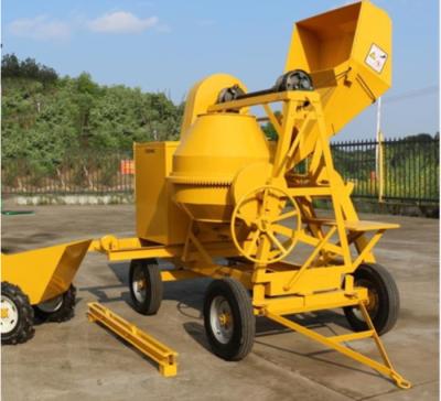 China 500L Mobile Portable Self Loading Concrete Mixer Truck With Air - Cooled Diesel Engine for sale