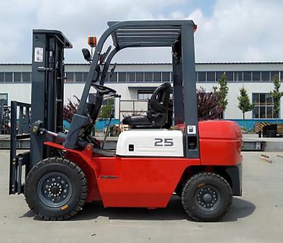 Cina Altezza di elevazione dell'albero 3.0m di Ton Diesel Forklift With Duplex del macchinario 2,5 della costruzione di strade CPC25 in vendita