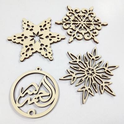 China Custom Europe Wooden Tree Snowflake For Christmas Decoration Supplies for sale