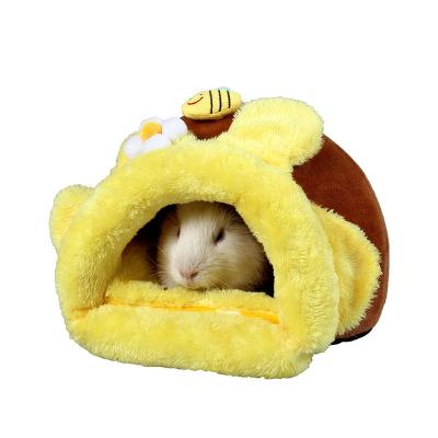 China Viable Soft Cotton Small Pet Rabbit Rat Hamster Bed House Bee Shape Chinchillas Build Up Bed Nest Cage Mini Guinea Pigs Sleeping Beds for sale