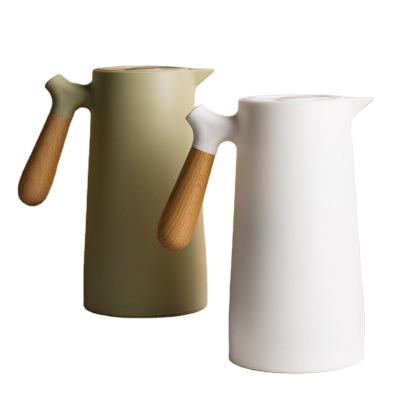 China 2021 New Product 1L PORTABLE Kettle With Wooden Handle Vacuum Flask Coffee Pot Thermos for sale