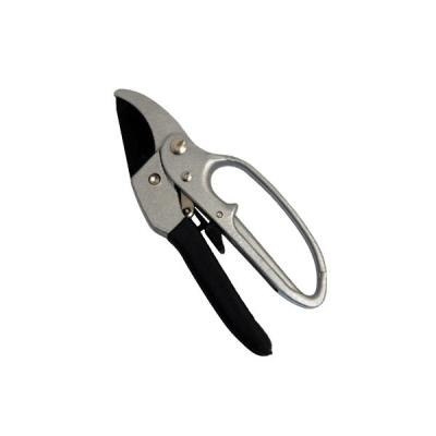 China Aluminium Ratchet Pruning Shears Soft Grip Plastic Handle for Precise Garden Trimming for sale