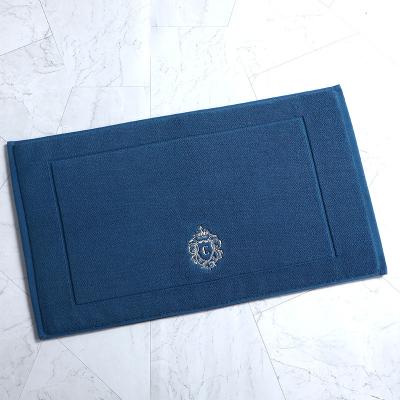 China Custom Made Cotton Loop Mat 100 Foot Towel Anti Slip Door Hotel Bath Floor Mat Towel for sale