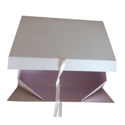 China High Quality Materials Ribbon Luxury Custom Closure Recycled Magnetic Paper Folding Gift Box for sale