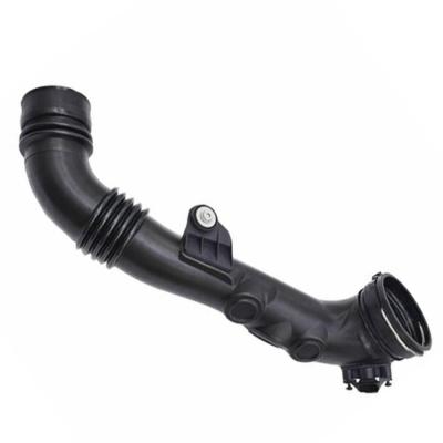 China OE NO. 13717615026 Car Fitment bmw Air Duct Intake Hose for BMW E88 E82 E90 E91 E92 E93 for sale