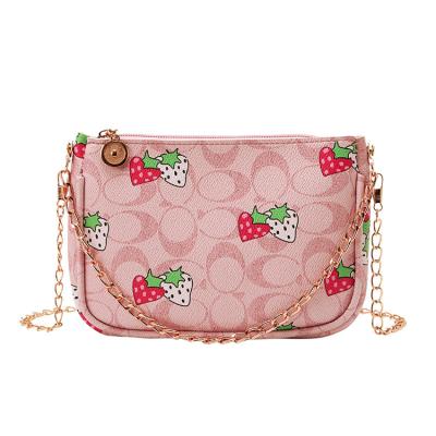 China New Daily Lifestyle Women Printed Strawberry Simple Cute Square Small Shoulder Bag Travel Messenger Bags Small Purse A0033 for sale