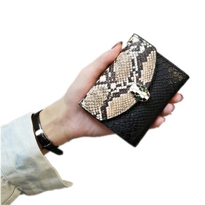 China Fashion New Fashion Snake Patchwork Print Wallet Female Small Design PU Zipper Latch Mini Coin Purse Women Leather Fold Y0206 for sale