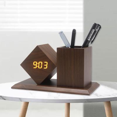 China Custom Smart Calendars Table Lamp Desk Clock With Pen Holder Study for sale