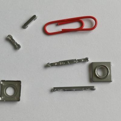 China Stainless Steel Powdered Metal Parts Sand Blasting For Automobile Engine / Furniture for sale