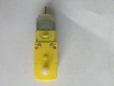 Chine Petite vitesse en plastique jaune de la boîte de vitesse 3V/12V 6-600rpm totalement jointe avec le moteur de C.C à vendre