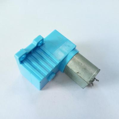 China 3v/6v/12v Right Angle Plastic Gearbox 64.5mm Length Mini Motor For Toy Car for sale