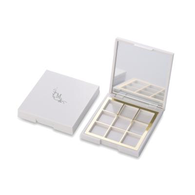 China 9 Colors Recyclable Custom Empty Square Plastic Eyeshadow Palette Case With Mirror for sale